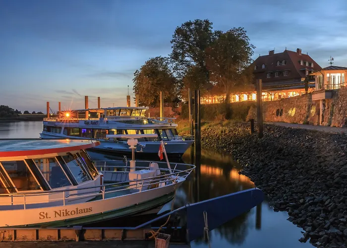 Traditionshaus by Zollenspieker Fährhaus Hamburg